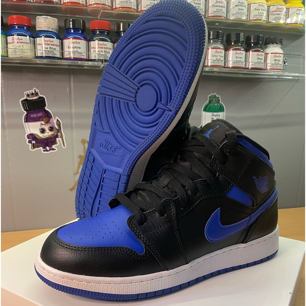 2019 Air Jordan Hyper Royal Mid 1s